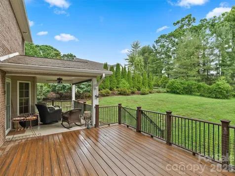 40 Hope Road Weaverville NC 28787