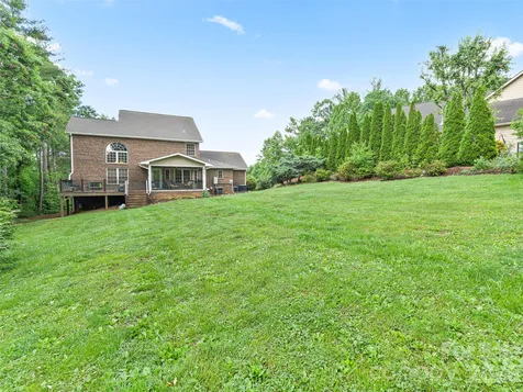 40 Hope Road Weaverville NC 28787
