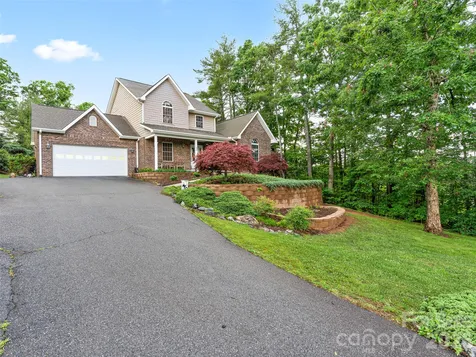 40 Hope Road Weaverville NC 28787