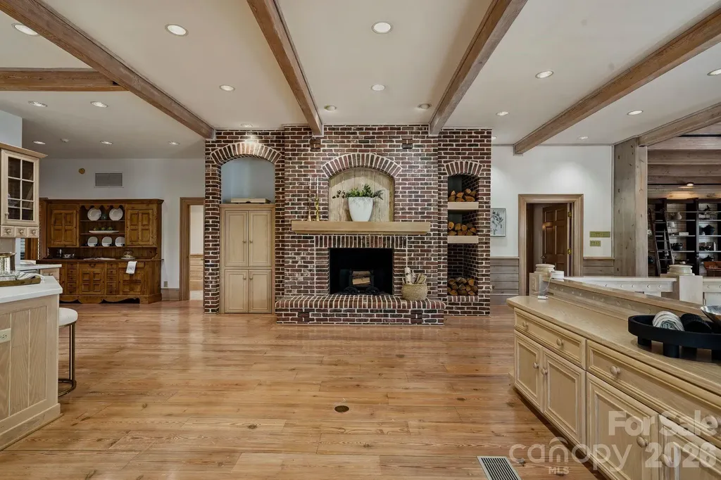 9715 Nine Eagles Lane Charlotte NC 28278