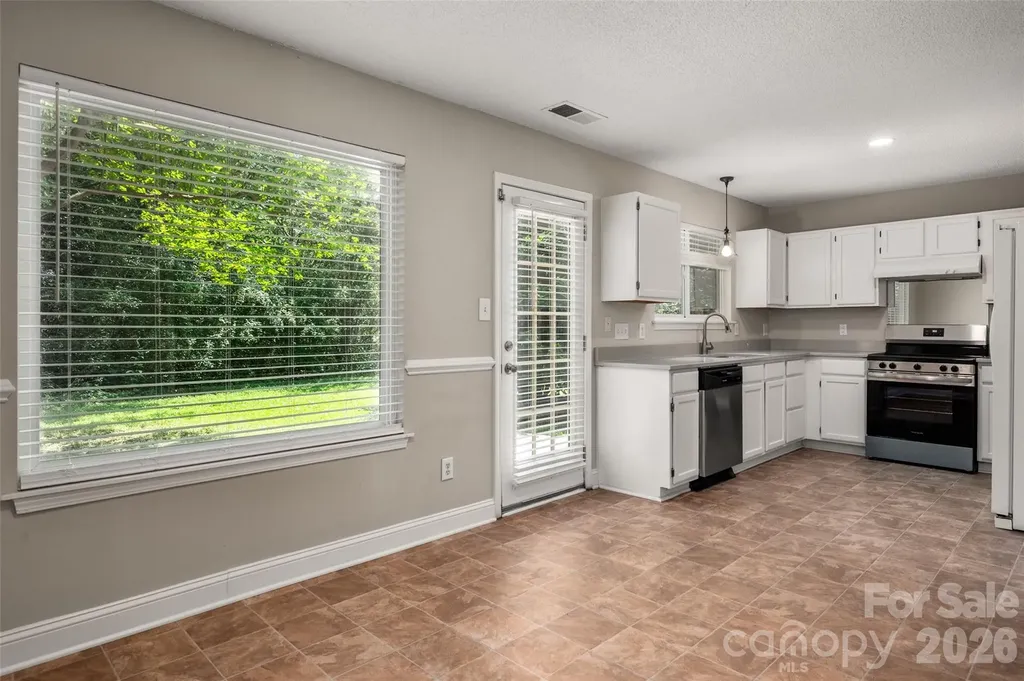 12133 Cartgate Lane Charlotte NC 28273