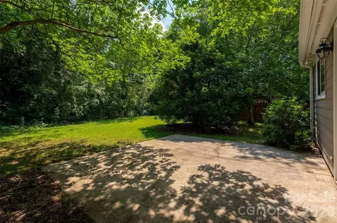 12133 Cartgate Lane Charlotte NC 28273