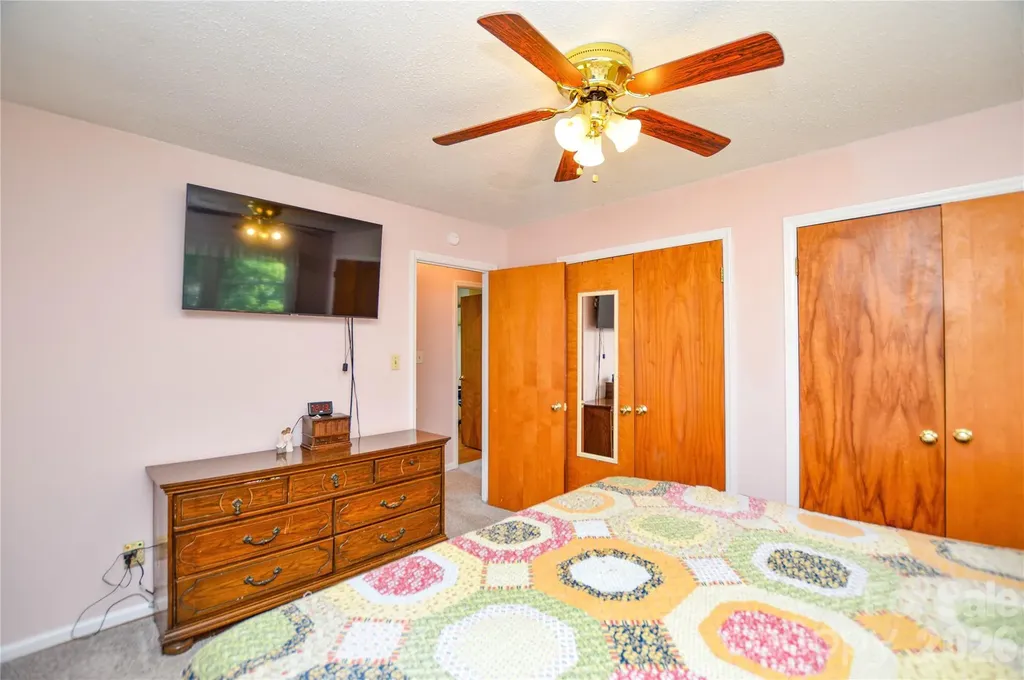 518 Vinecrest Drive Matthews NC 28105