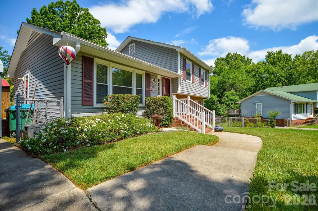 518 Vinecrest Drive Matthews NC 28105