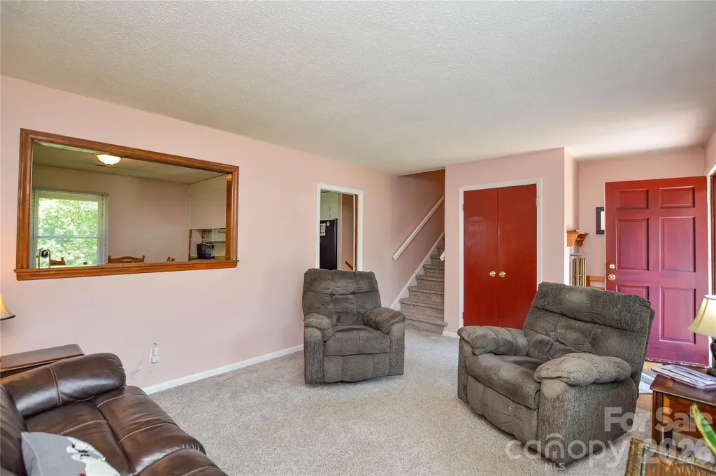 518 Vinecrest Drive Matthews NC 28105