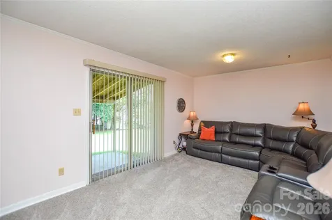 518 Vinecrest Drive Matthews NC 28105