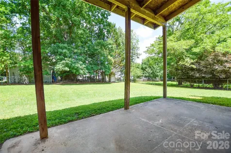 518 Vinecrest Drive Matthews NC 28105