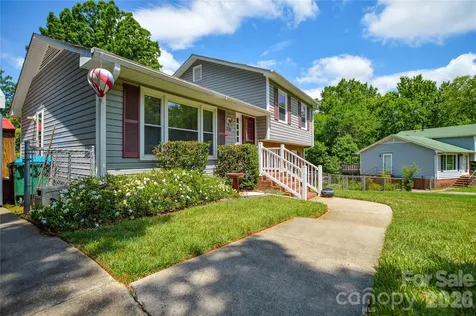 518 Vinecrest Drive Matthews NC 28105