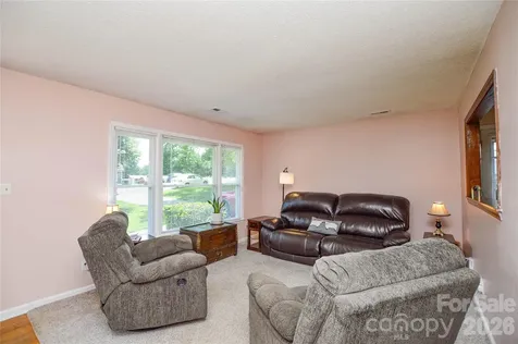 518 Vinecrest Drive Matthews NC 28105