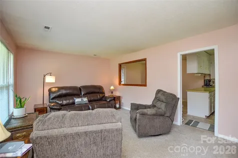 518 Vinecrest Drive Matthews NC 28105