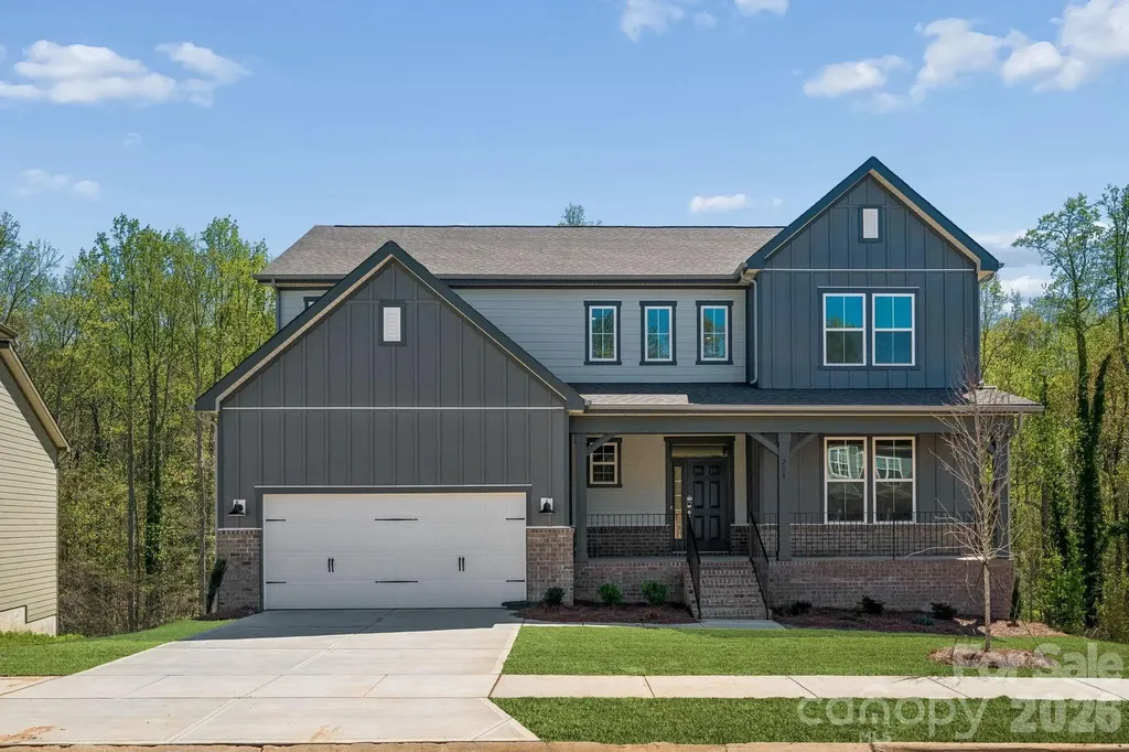 208 E Warfield Drive Mooresville NC 28115