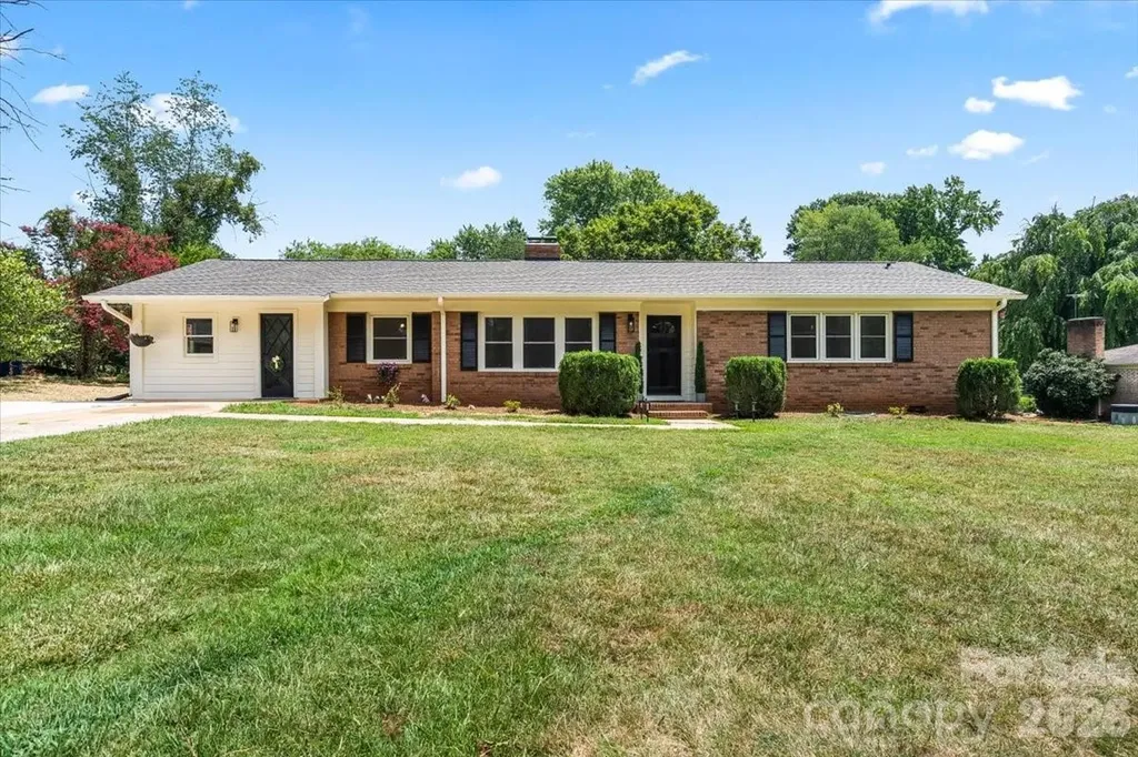 1614 Kenmore Drive Statesville NC 28625