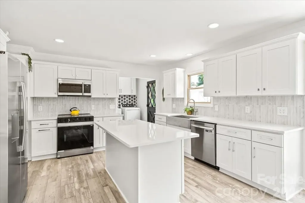 1614 Kenmore Drive Statesville NC 28625