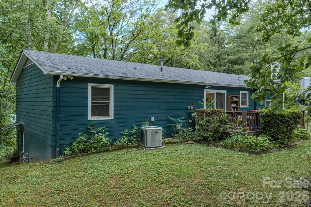112 Amelia Drive Hendersonville NC 28792