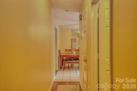 112 Amelia Drive Hendersonville NC 28792