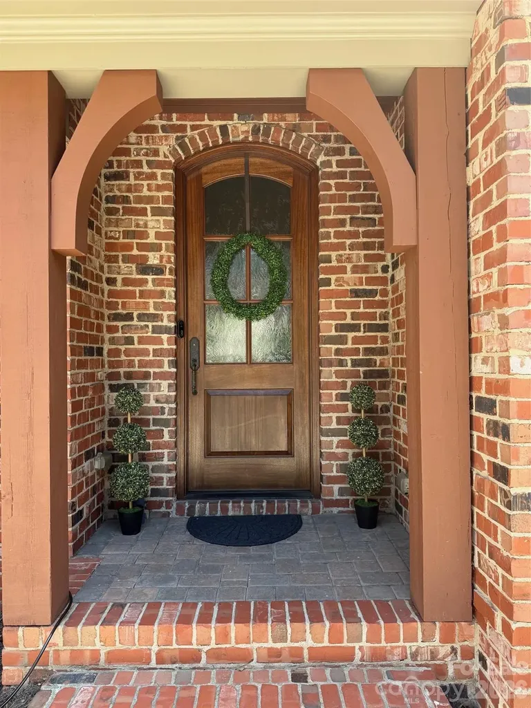 1405 Elmsford Lane Matthews NC 28105