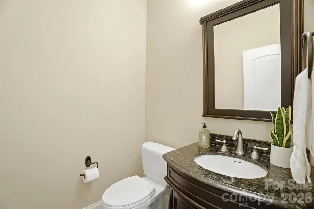 1405 Elmsford Lane Matthews NC 28105