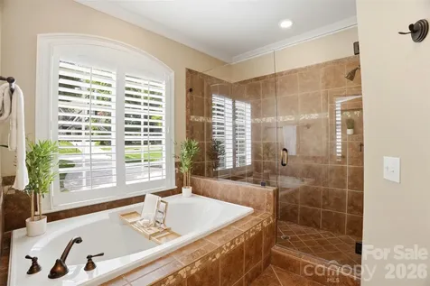 1405 Elmsford Lane Matthews NC 28105