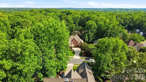 1405 Elmsford Lane Matthews NC 28105
