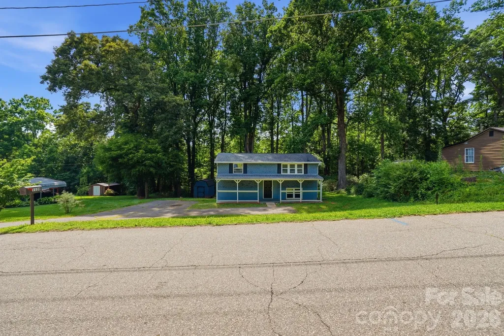1120 Rita Avenue Statesville NC 28677