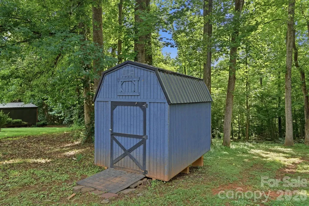 1120 Rita Avenue Statesville NC 28677