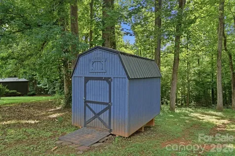 1120 Rita Avenue Statesville NC 28677