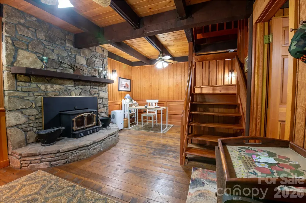 152 Middle Creek Cove Burnsville NC 28714