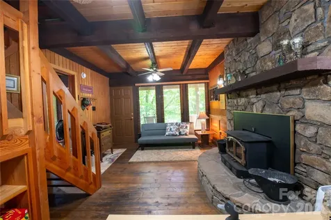 152 Middle Creek Cove Burnsville NC 28714