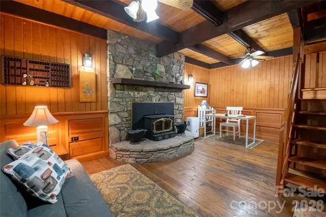 152 Middle Creek Cove Burnsville NC 28714