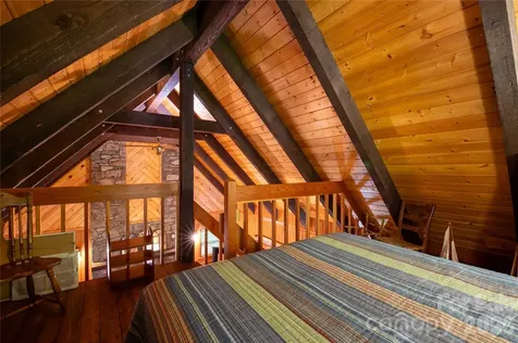 152 Middle Creek Cove Burnsville NC 28714