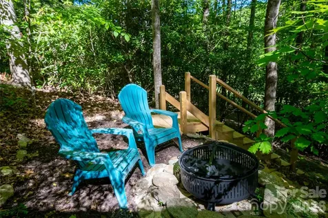 152 Middle Creek Cove Burnsville NC 28714
