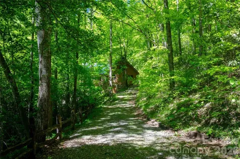 152 Middle Creek Cove Burnsville NC 28714
