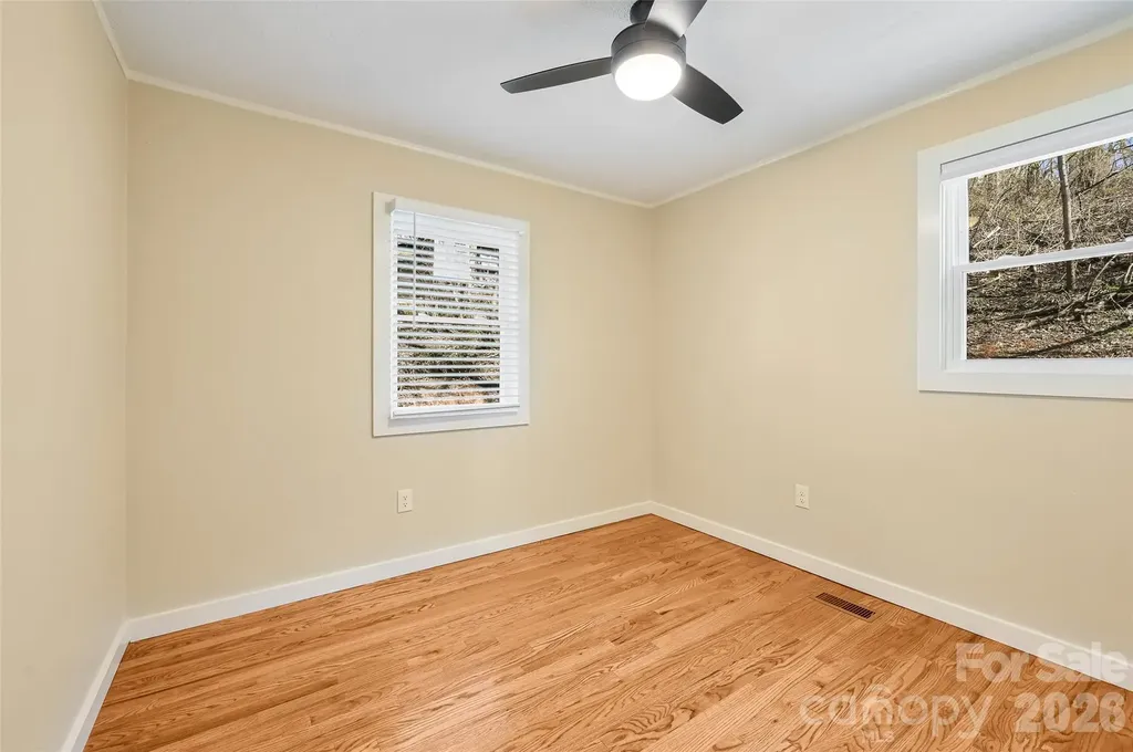 9 Woodfin Avenue Asheville NC 28804