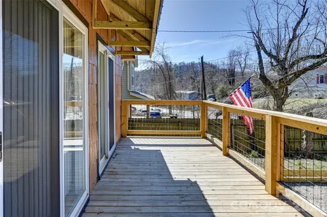 9 Woodfin Avenue Asheville NC 28804