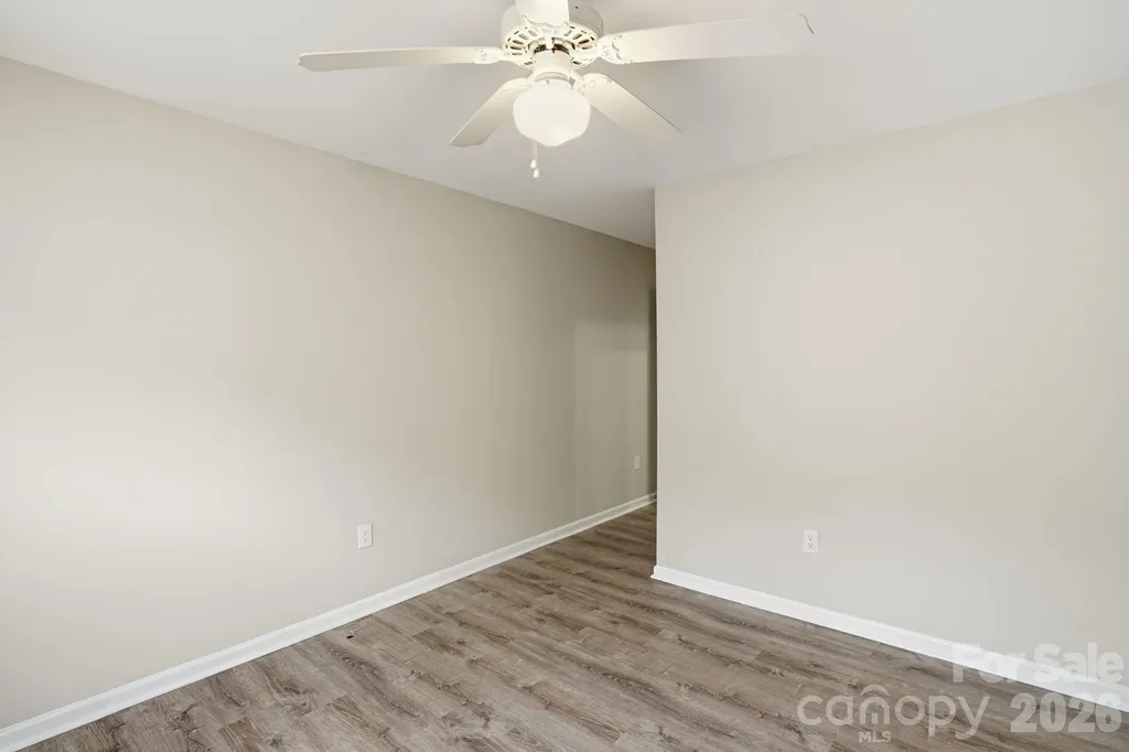 5240 Javitz Road Charlotte NC 28216