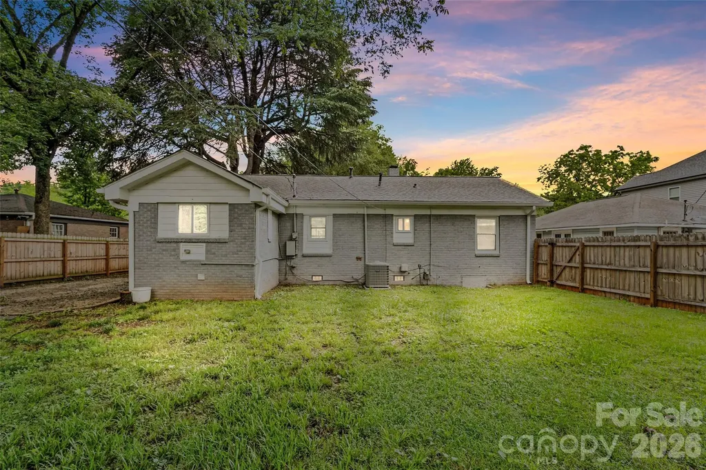 1626 Taylor Avenue Charlotte NC 28216