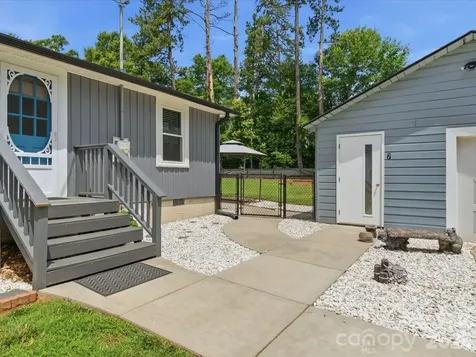 7 Wray Street York SC 29745