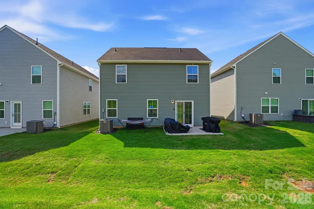 1621 Gutter Branch Drive Charlotte NC 28216