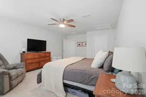 1621 Gutter Branch Drive Charlotte NC 28216