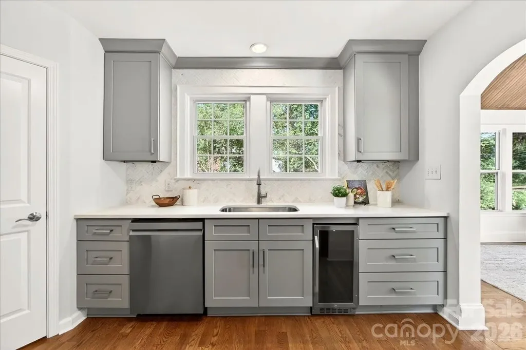 1333 Woodland Drive Charlotte NC 28205
