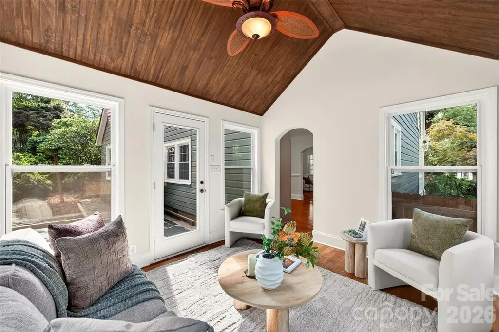 1333 Woodland Drive Charlotte NC 28205