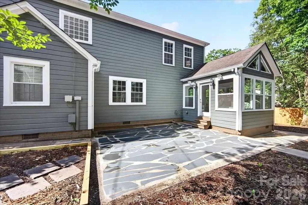 1333 Woodland Drive Charlotte NC 28205