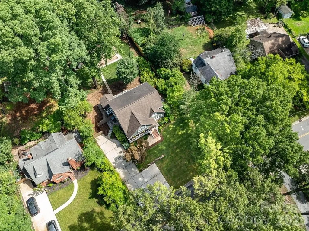 1333 Woodland Drive Charlotte NC 28205