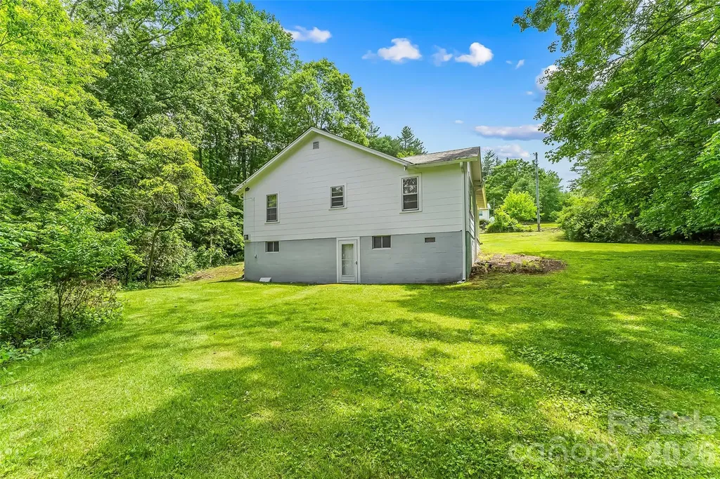 127 Stafford Road Spruce Pine NC 28777