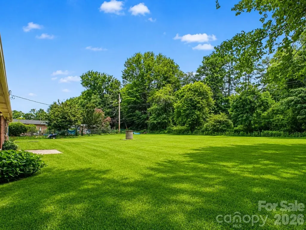 211 Lakeview Road Cherryville NC 28021