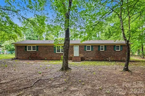 211 Lakeview Road Cherryville NC 28021