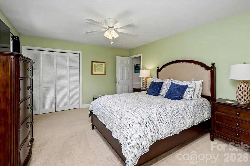 8333 Knights Bridge Road Charlotte NC 28210