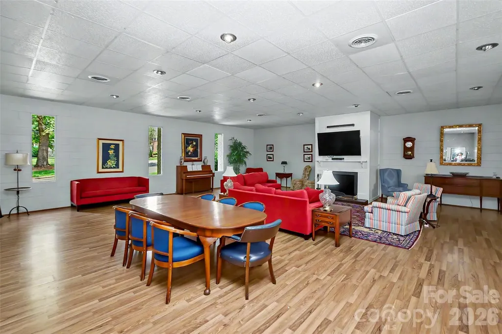 8333 Knights Bridge Road Charlotte NC 28210