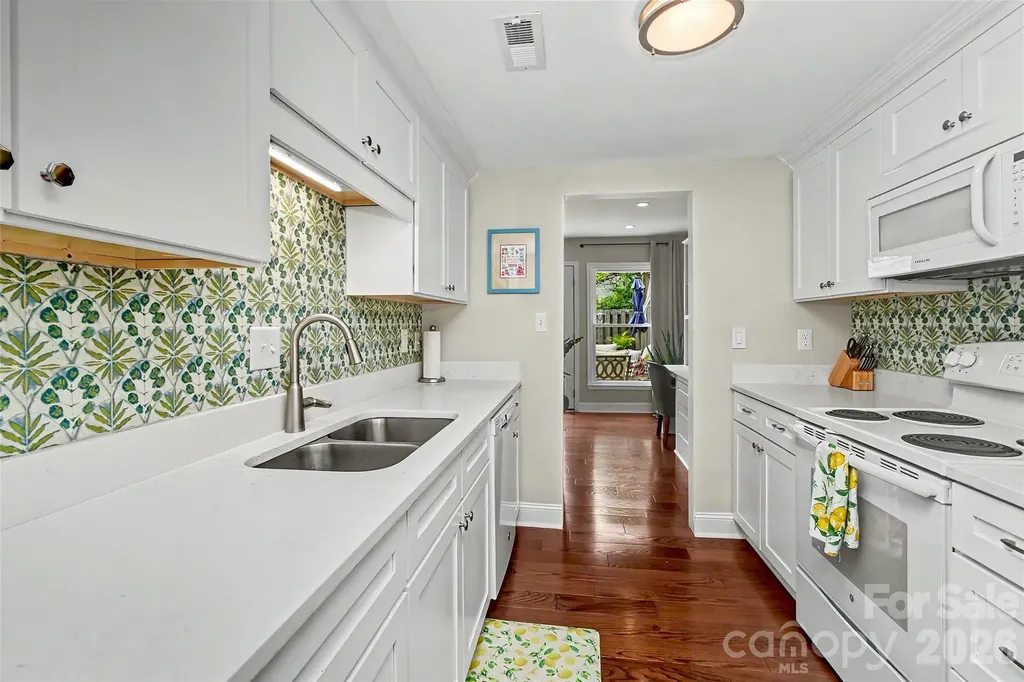 8333 Knights Bridge Road Charlotte NC 28210