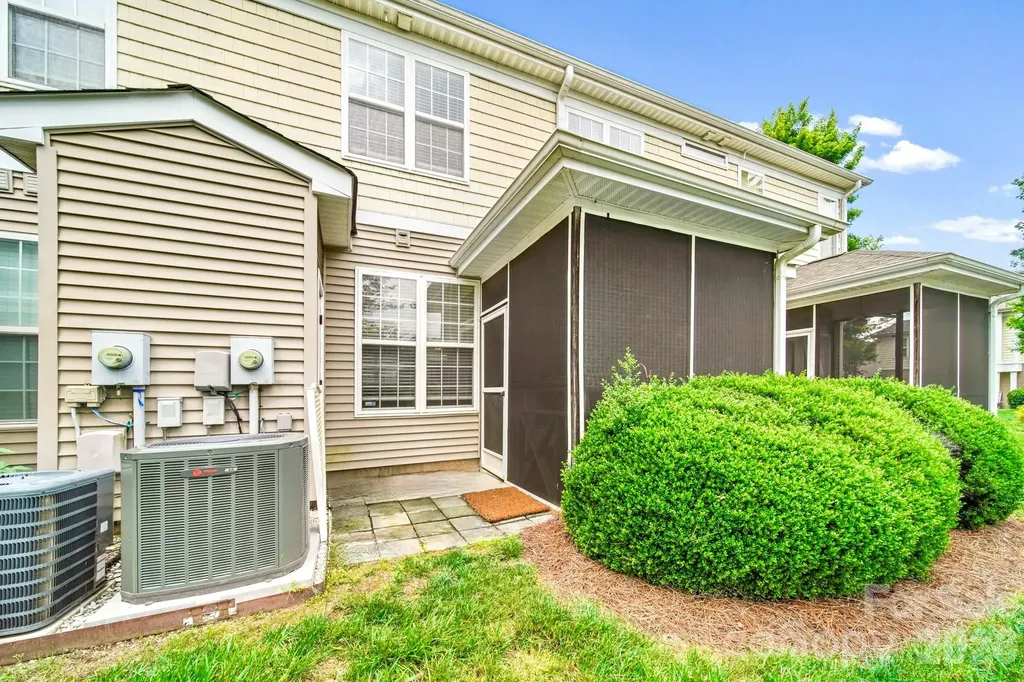 2422 Loch Stone Drive Gastonia NC 28054